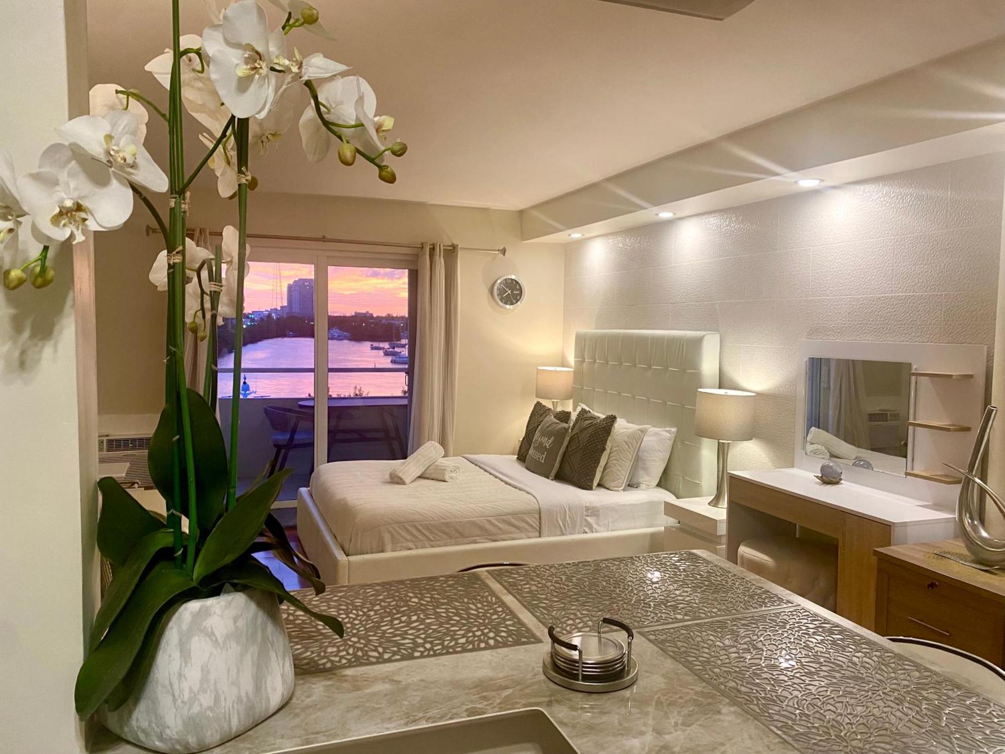 Modern Waterfront Apartment With Miami Skyline View, Free Parking 5 Mins Drive To Miami Beach Dış mekan fotoğraf