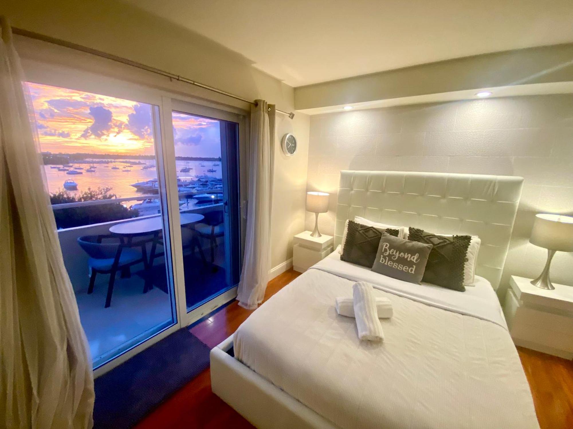 Modern Waterfront Apartment With Miami Skyline View, Free Parking 5 Mins Drive To Miami Beach Dış mekan fotoğraf